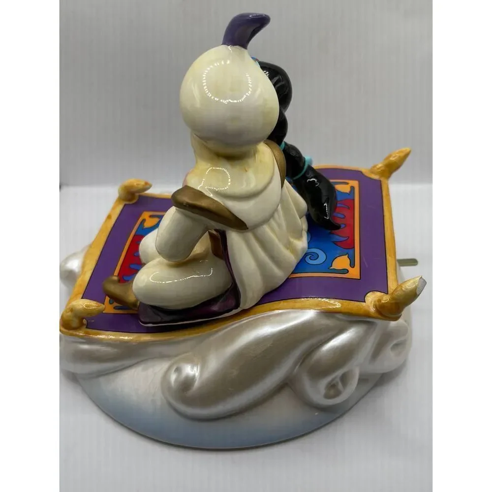 Walt Disney Schmid Aladdin Musical Figurine A Whole New‎ World WORKS